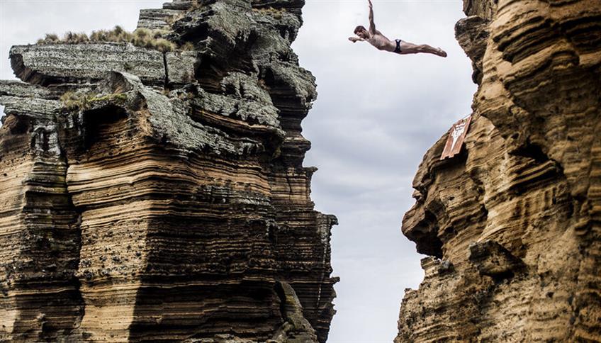 Cliff Diving Un Tuffo Di Emozioni E Adrenalina Viveresani